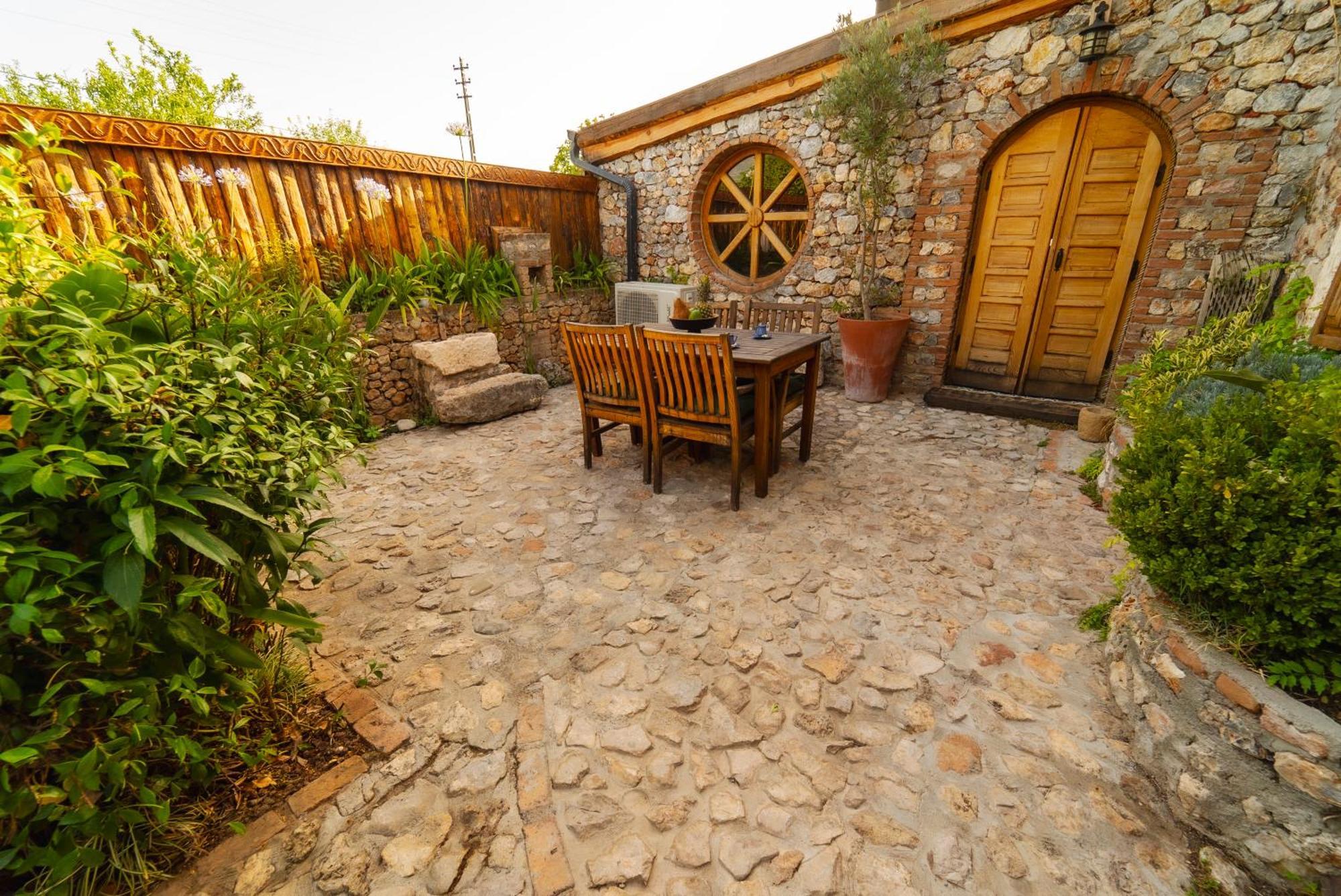 Levissi Lodge Otantic Stone Villa In Каякьой Екстериор снимка